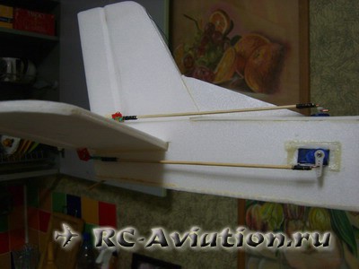 Авиамодель из потолочки Cessna 150