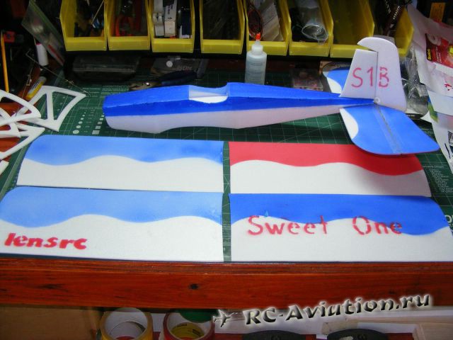 авиамодель биплан из потолочки авиамодель биплан из потолочки